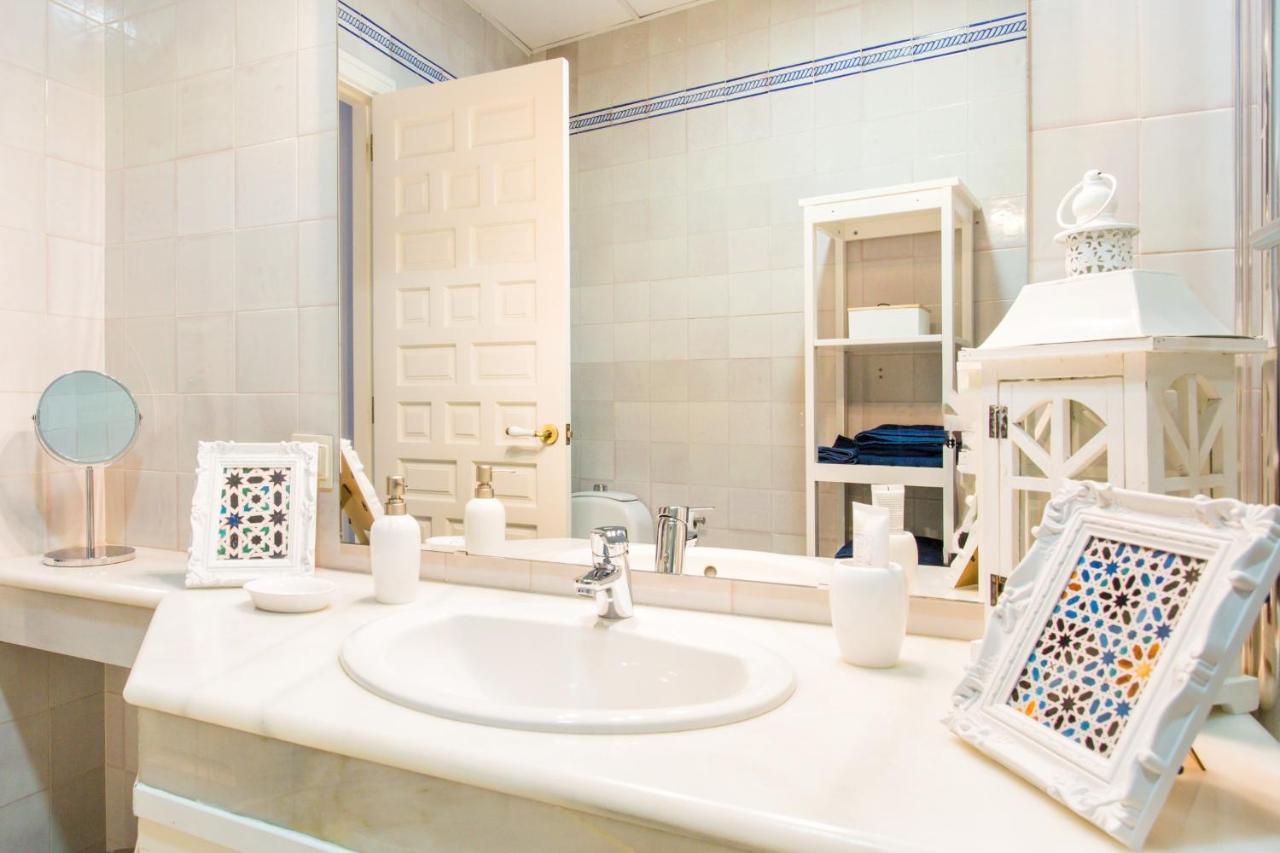 סביליה Magico Apartamento En Casa Palacio Del Siglo XVII מראה חיצוני תמונה