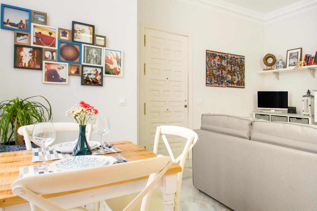 סביליה Magico Apartamento En Casa Palacio Del Siglo XVII מראה חיצוני תמונה